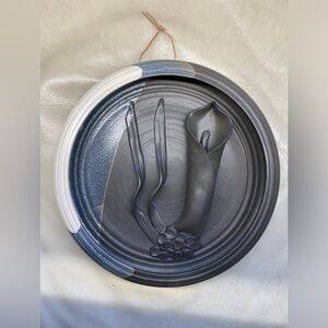 Pottery Hilborn Wall Pocket Plate round Hanging decor Round